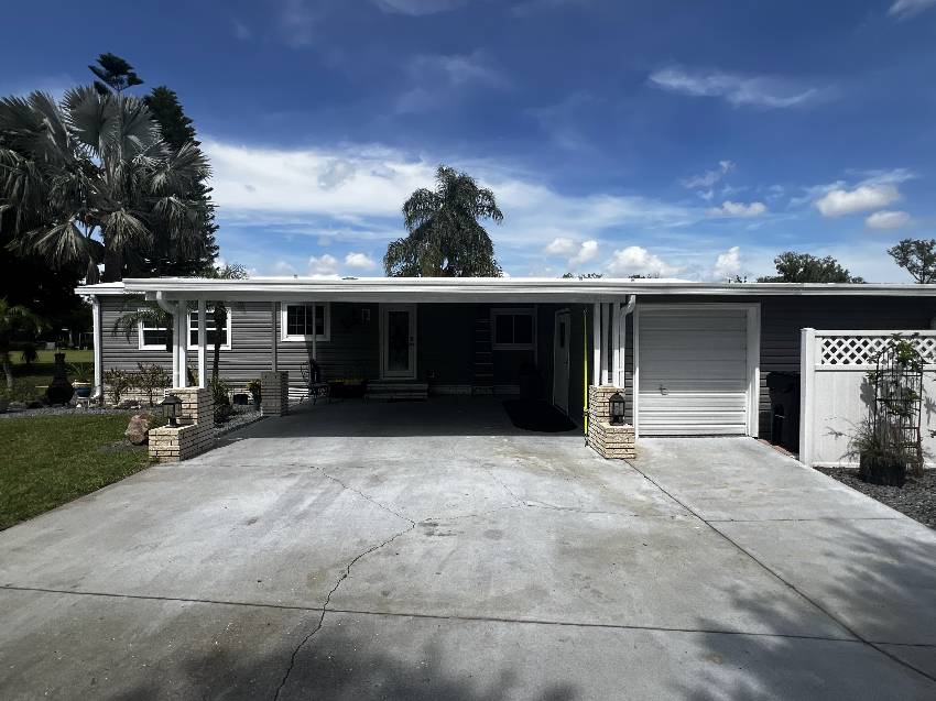 Winter Haven, FL Mobile Home for Sale located at 194 Fairway Circle Swiss Golf & Tennis